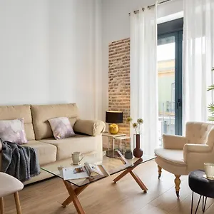 https://magno-apartments-puerta-osario.es-andalucia.com